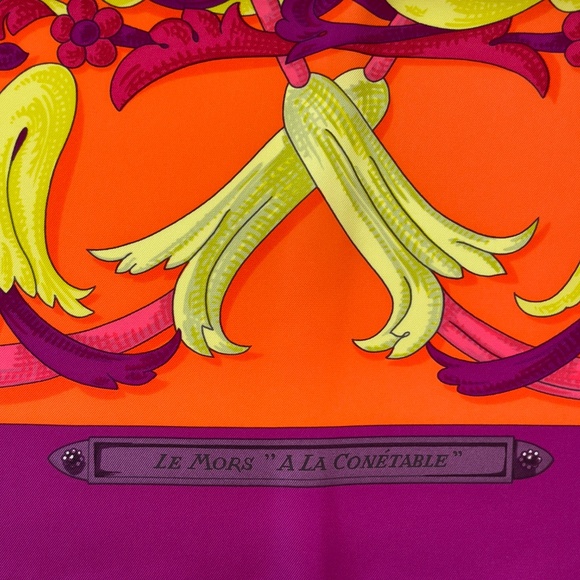 NWT Hermes Scarf "Le Mors à la Conétable" in Orange - Picture 4 of 11